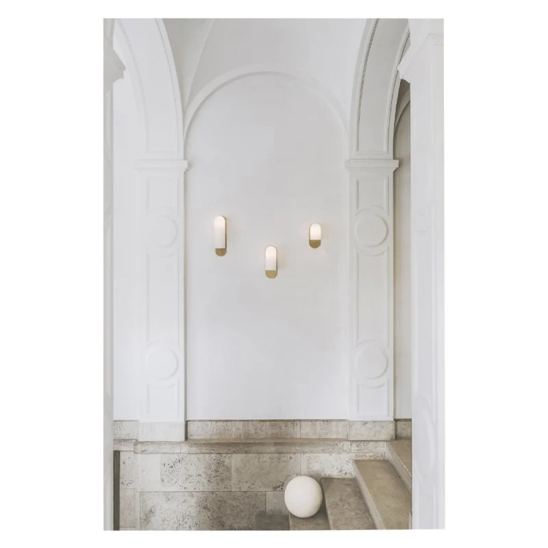 Schwung Odyssey Medium Sconce Wall Lamp