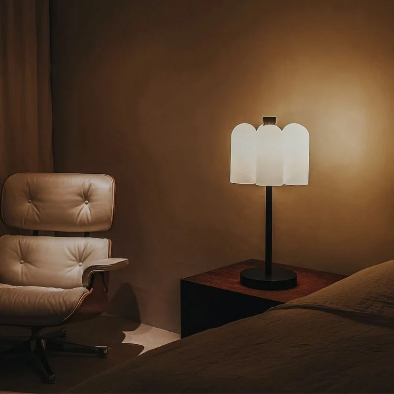 Schwung Odyssey Table Lamp