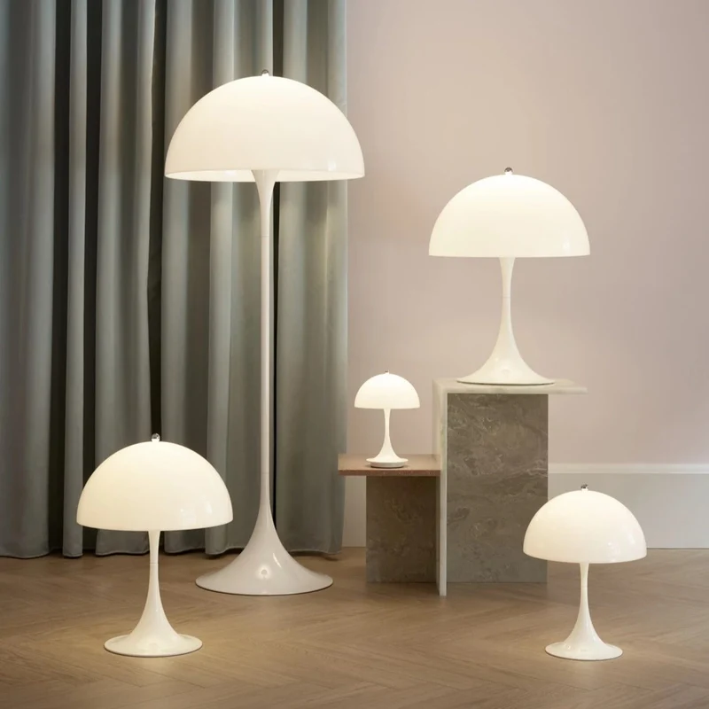 Louis Poulsen Panthella 320 Table Lamp