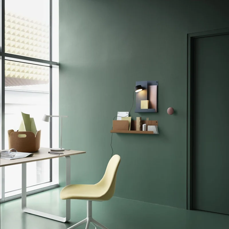 Muuto Post Wall Lamp