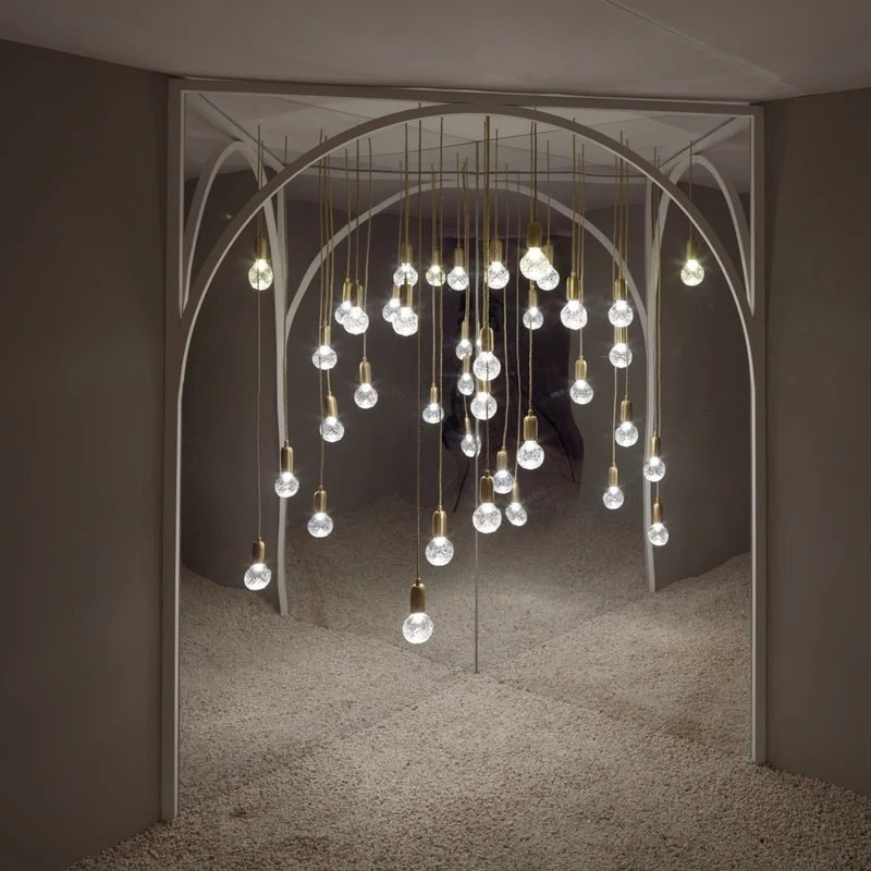 Lee Broom Crystal Bulb Pendant