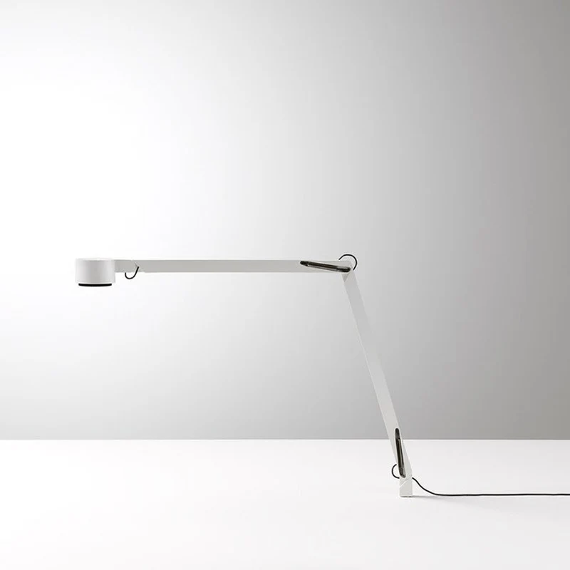 Wastberg W127 Winkel Table Lamp