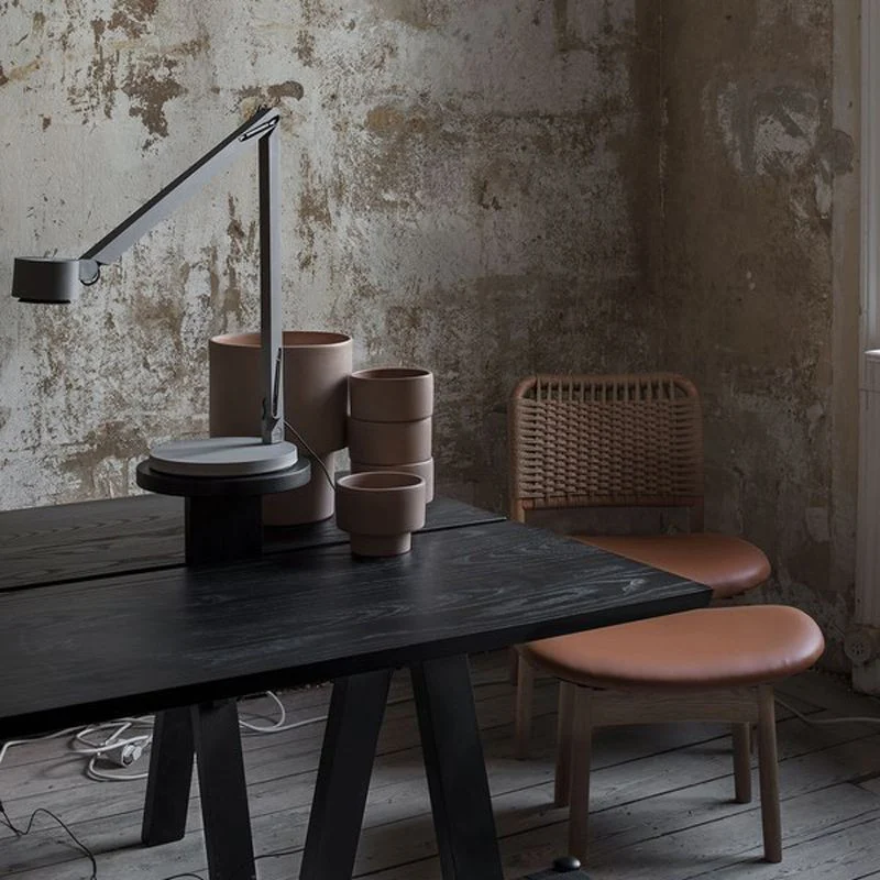 Wastberg W127 Winkel Table Lamp