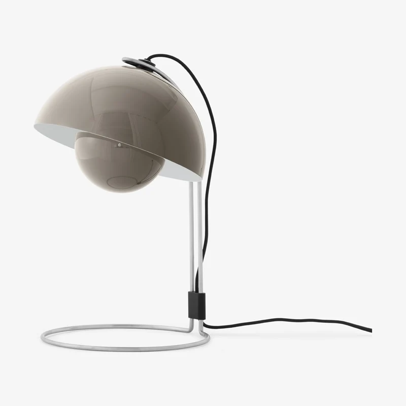&Tradition Flowerpot VP4 Table Lamp