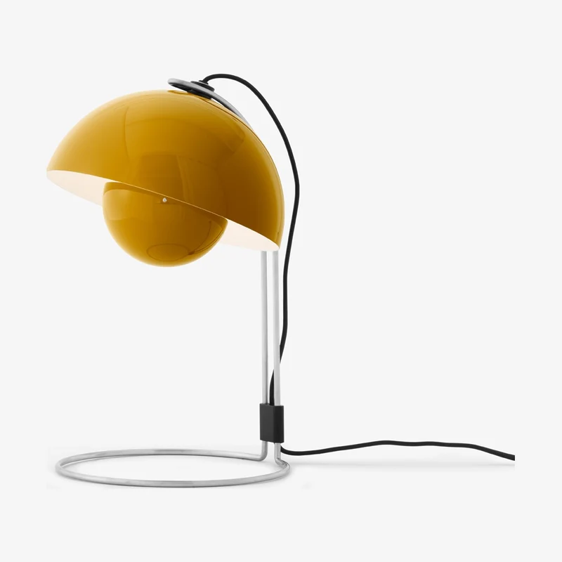 &Tradition Flowerpot VP4 Table Lamp