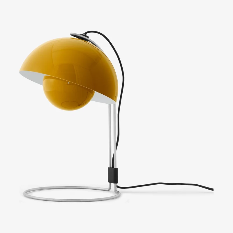 &Tradition Flowerpot VP4 Table Lamp
