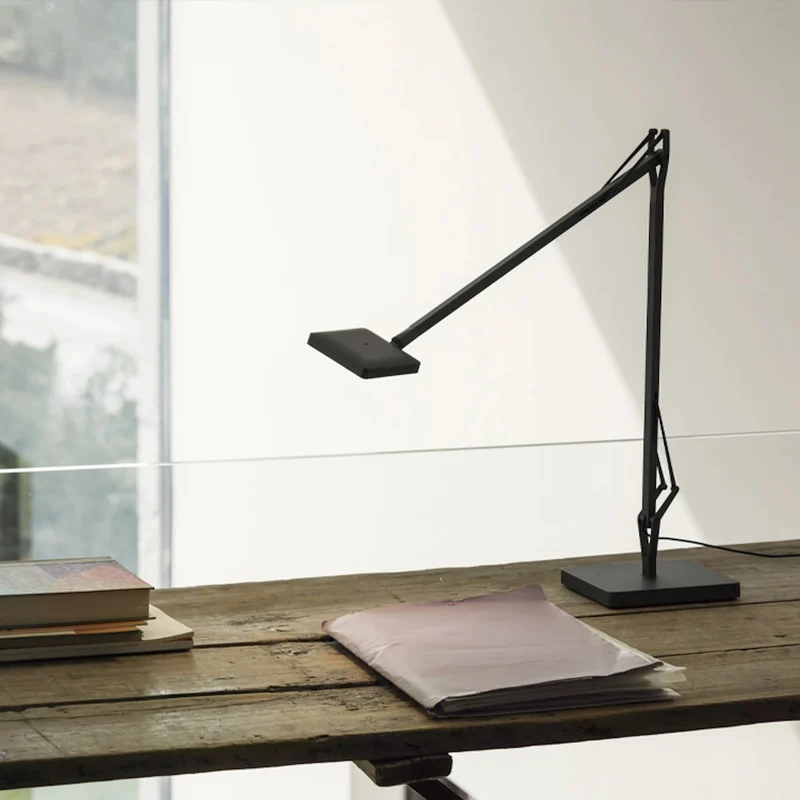 Flos Kelvin Edge Table Lamp