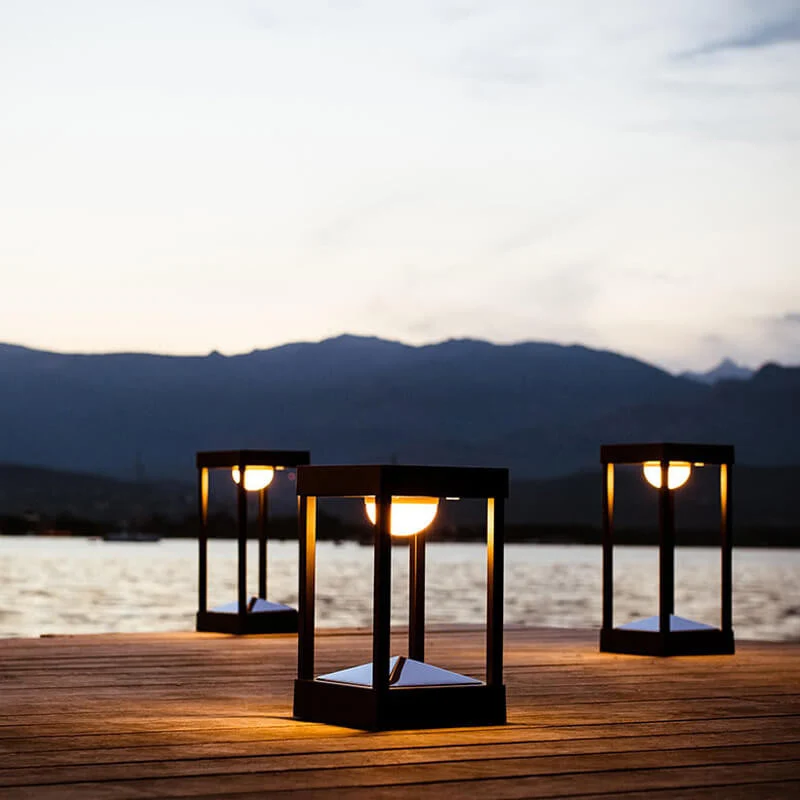 Maiori La Lampe Parc Solar Portable Lamp