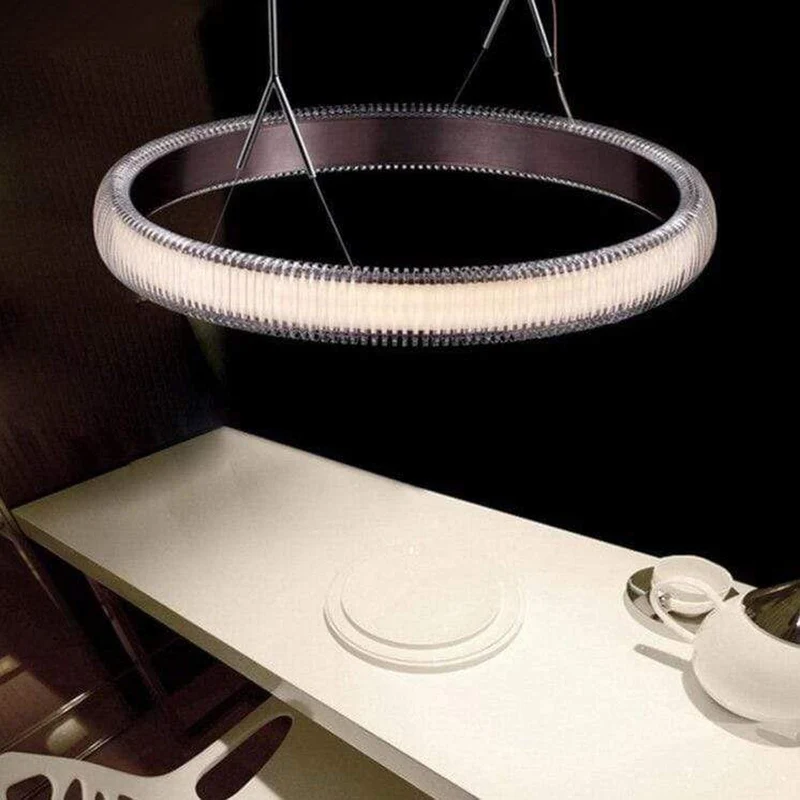 Suspension Metal Marron