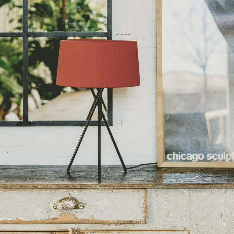 Santa & Cole Trípode Table Lamp