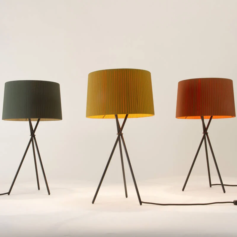 Santa & Cole Trípode Table Lamp