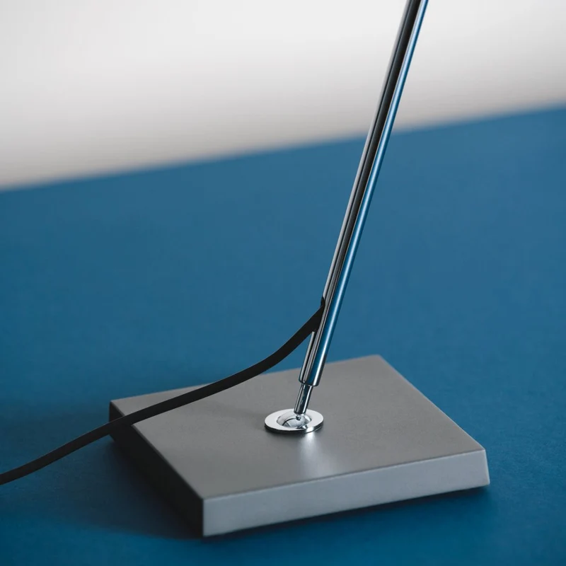 Santa & Cole Gira Table Lamp