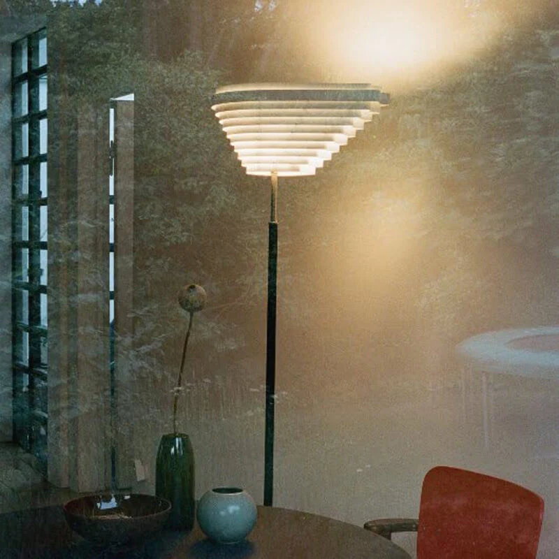 Artek A810 Floor Light