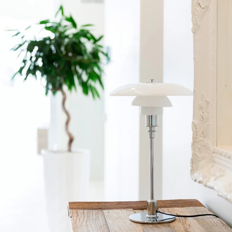 Louis Poulsen PH 2/1 Table Lamp