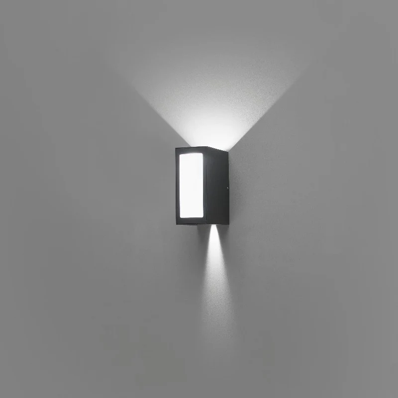 Faro Log Outdoor Wall Lamp
