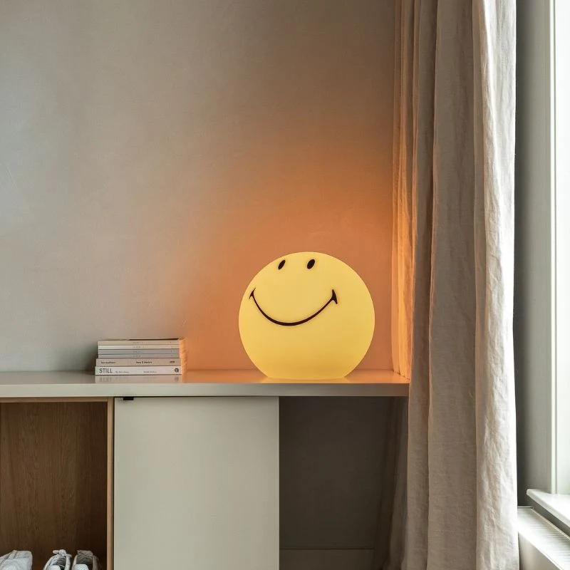 Mr Maria Smiley Lamp