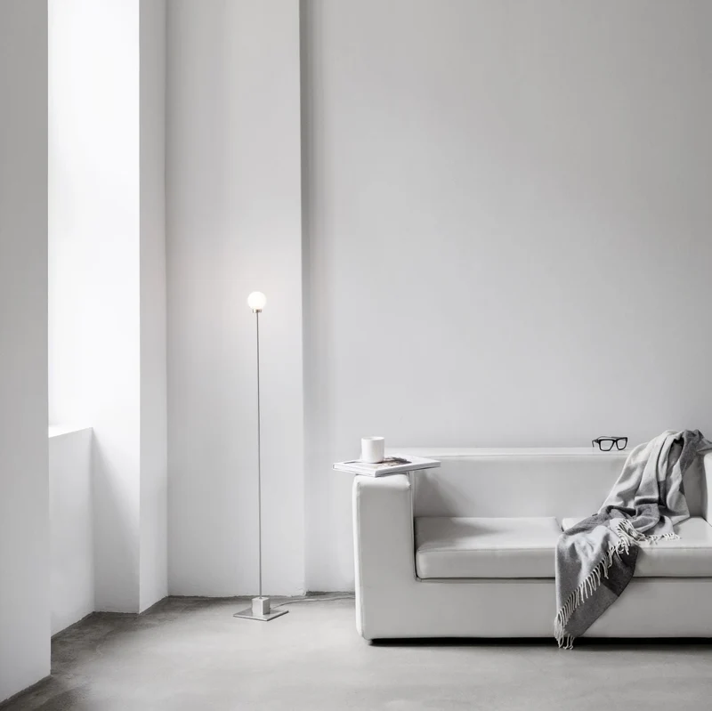 Northern Snowball Floor Lamp