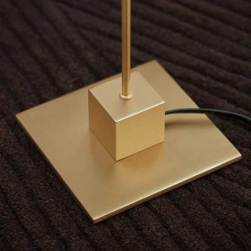 Northern Snowball Floor Lamp