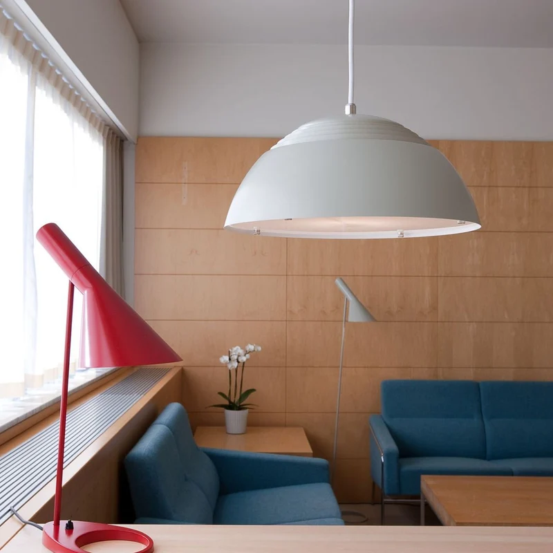 Louis Poulsen AJ Table Lamp