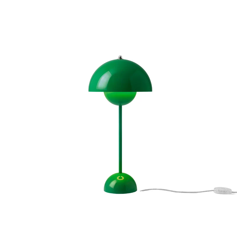 &Tradition Flowerpot VP3 Table Lamp