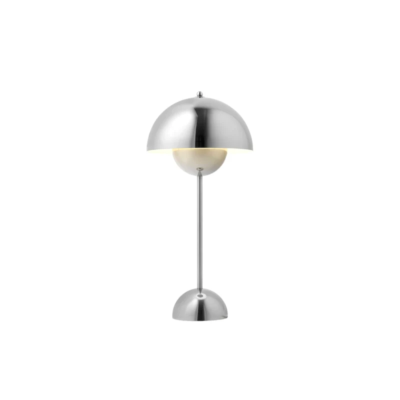 &Tradition Flowerpot VP3 Table Lamp