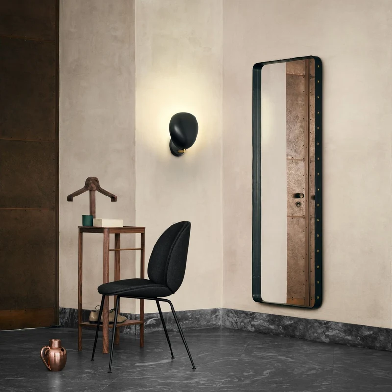 Gubi Cobra Wall Lamp