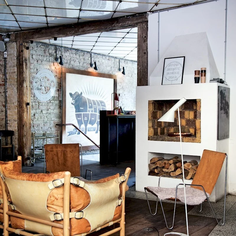 Louis Poulsen AJ Floor Lamp