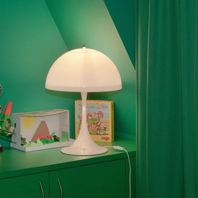 Louis Poulsen Panthella 400 Table Lamp