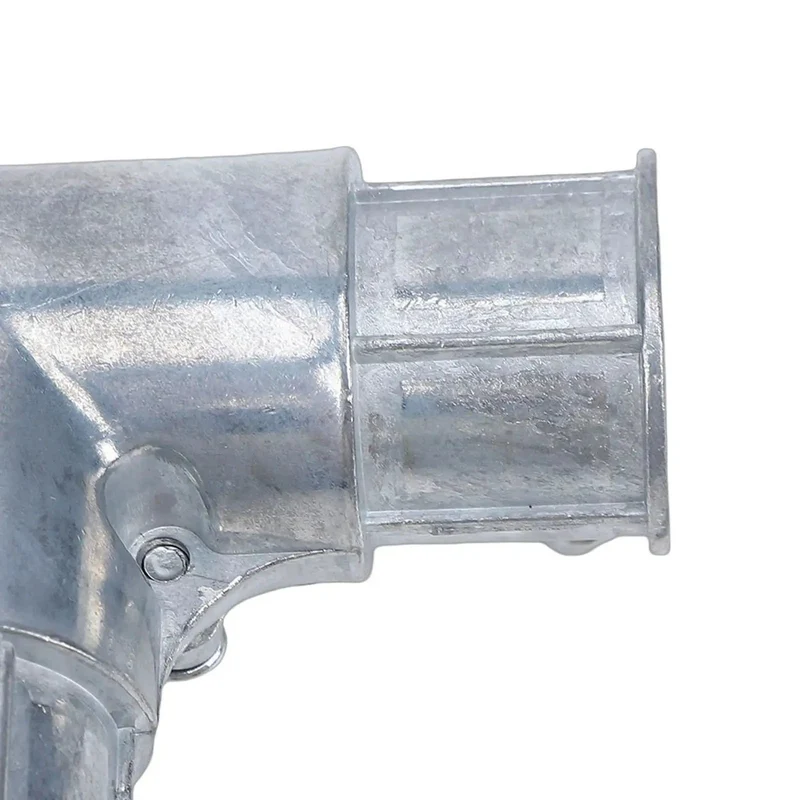 Rock Solid 3/4 Inch EMT Conduit Fitting Inside Corner Pull Elbow 90 Degree Bend Built Tough For Smooth Electrical Runs Zero Sweat Tool Friendly Mounting Perfect For Tight Spaces And Everyday Job Site Grind