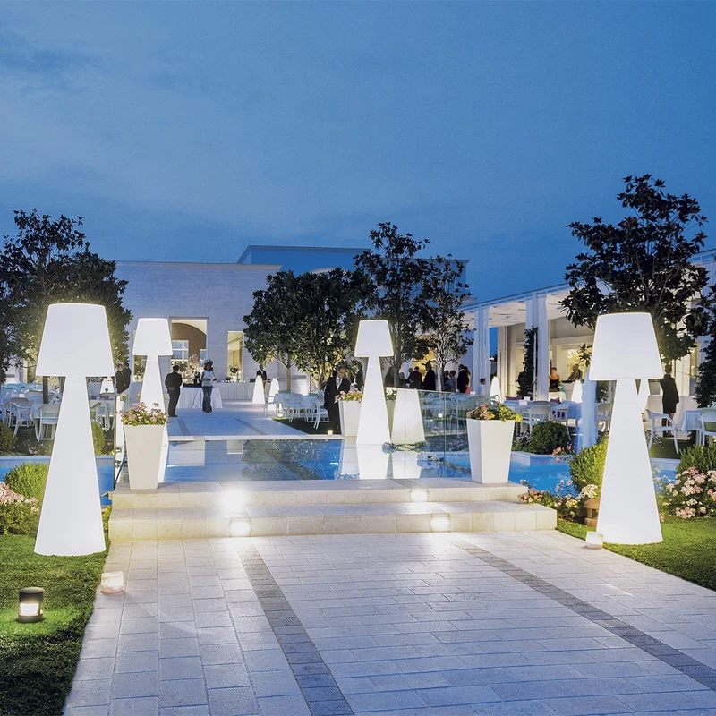 Slide Design Pivot Outdoor