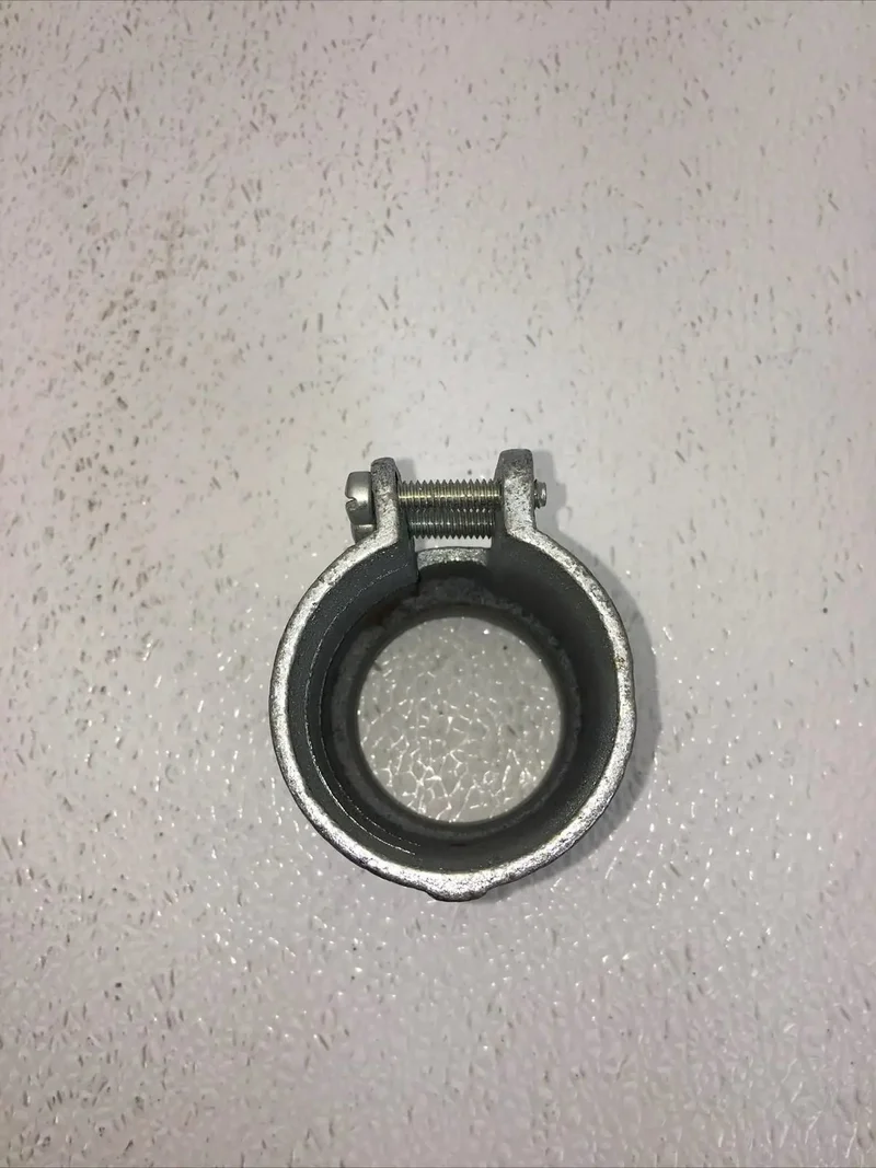 Built Tough One And A Half Inch Squeeze Connector For Electrical Conduit Featuring A Snug Grip Setup And Zero Fuss Install Designed For Electricians Who Want Rock Solid Metal Pipe Joints For Every Single Project On Site